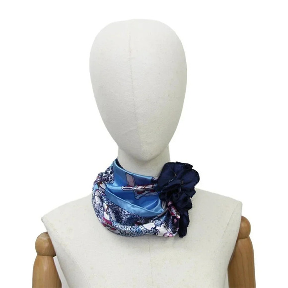 NWT WOMENS BLUE POLYESTER SATIN SCARF - Picture 2 of 5